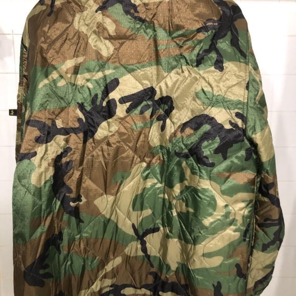 MENS ALPHA INDUSTRIES CAMO WOODLAND LINER JACKET - Picture 6 of 12